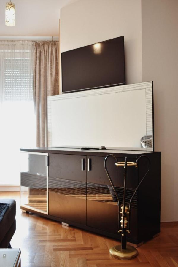 Apartman Archive Jevrejska Banja Luka Buitenkant foto